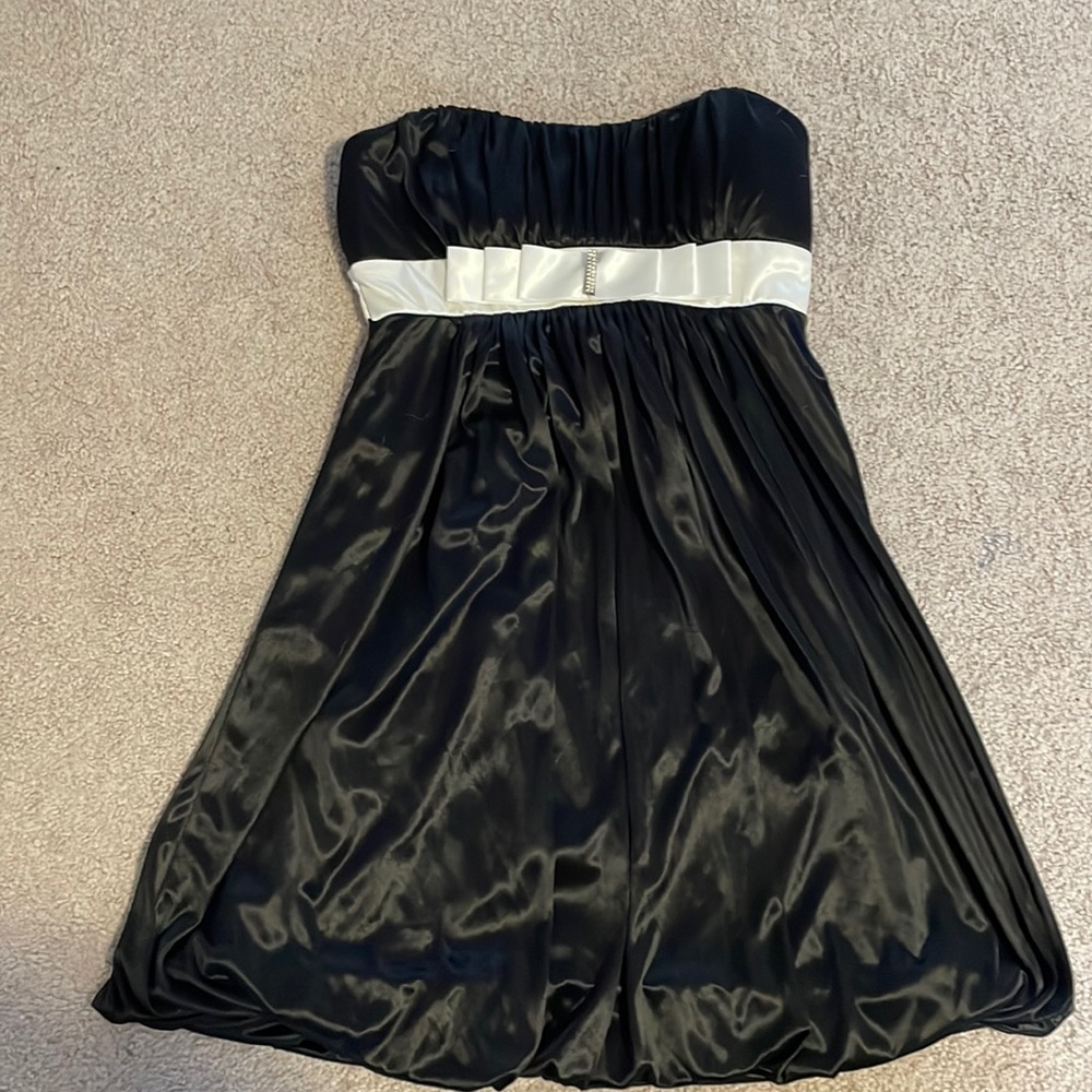 Silky black mini dress strapless